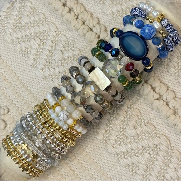 Holiday Bracelet Sale - Buy 2 get 1 FREE + Discount Shipping - Picture 6 of 8